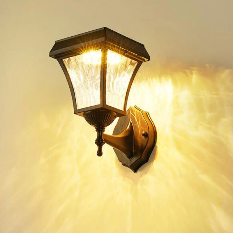 Solvren – Solar Outdoor Wall Light
