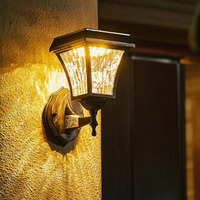 Solvren – Solar Outdoor Wall Light