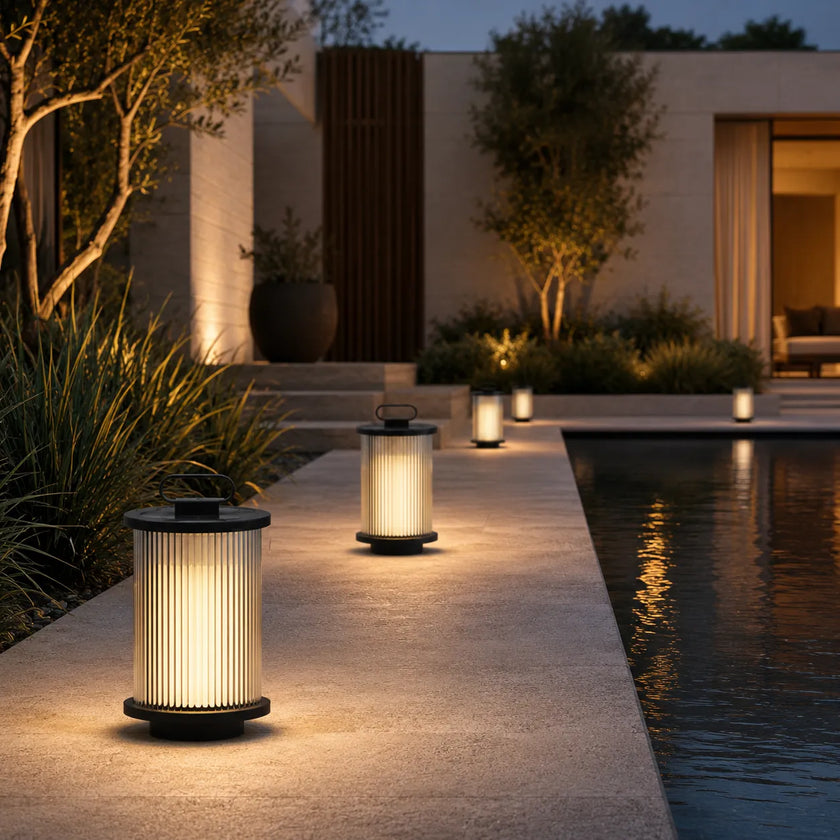 Veylor | Outdoor Solar Lamp